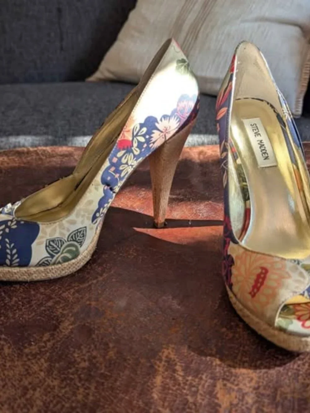 Vintage Floral Steve Madden Pumps - Women's Size 9